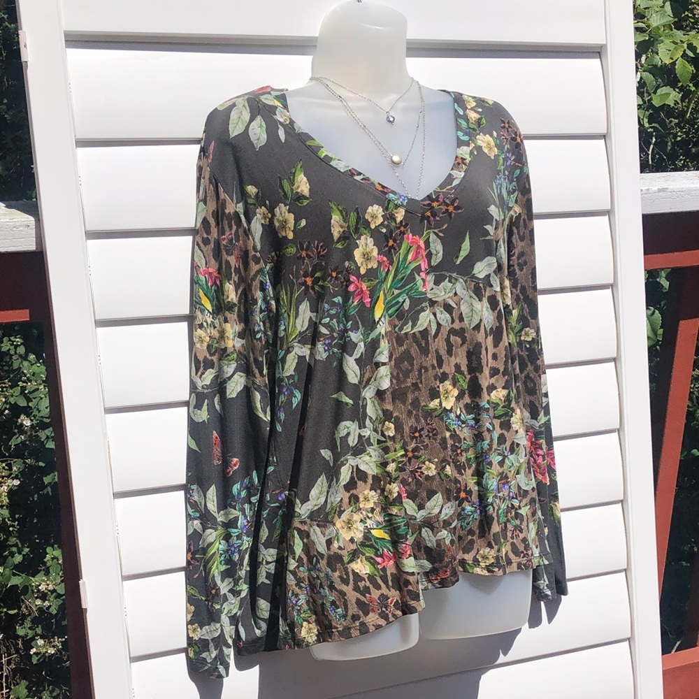 Johnny Was Olive Floral & Leopard Print V-Neck Long Sleeve Top - Picture 2 of 9